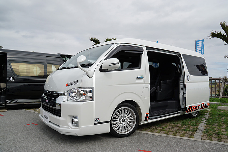 軽自動車、SUV、ハイエースなどのカスタマイズ車