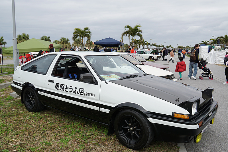 旧車のカスタムカーも