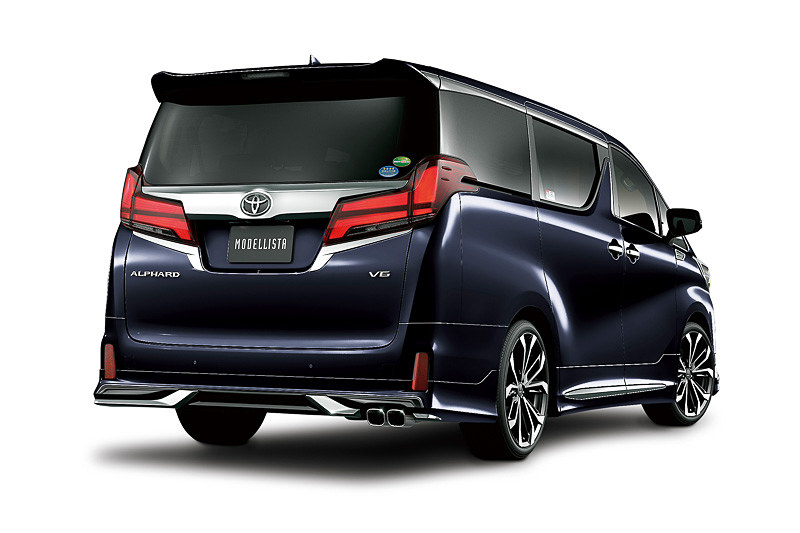 “Perfect Luxury（パーフェクト ラグジュアリー）”をコンセプトに、エアロキットやアドバンスドフェイススタイル、クールシャインキットなど、“威風堂々とした存在感あふれる”というモデリスタパーツを装着