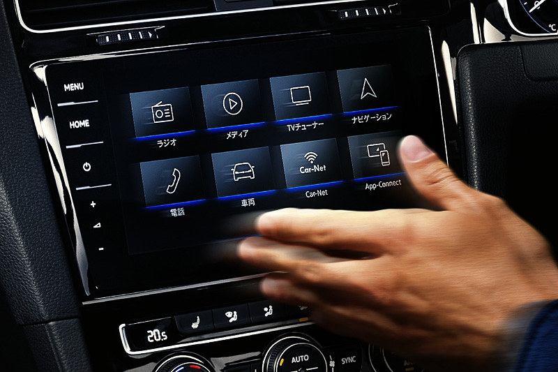 純正インフォテイメントシステム“Discover Pro”を装備
