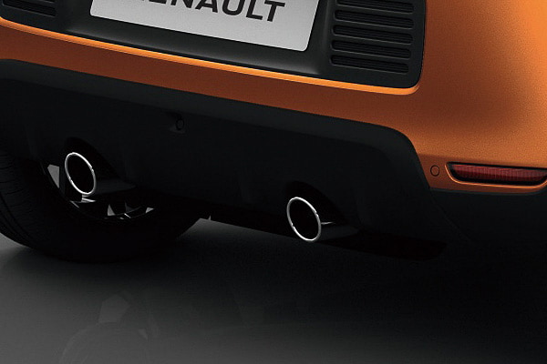 デュアルエキゾーストパイプ