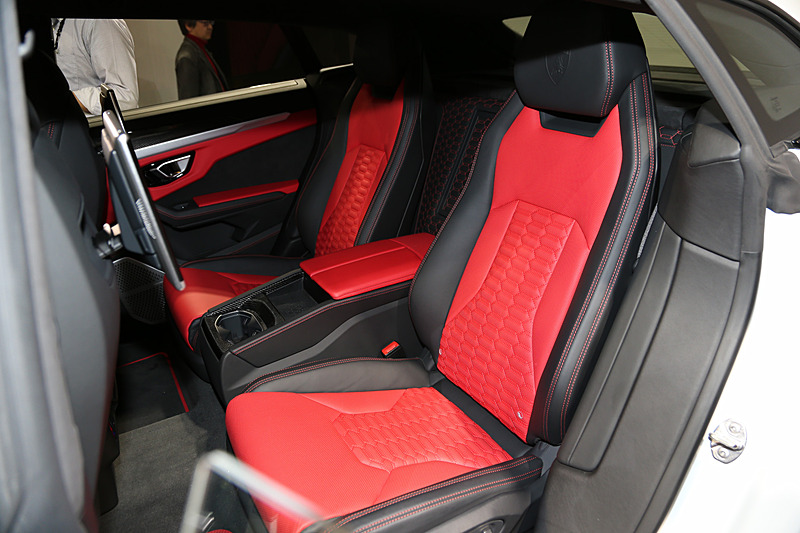 4座仕様のインテリア