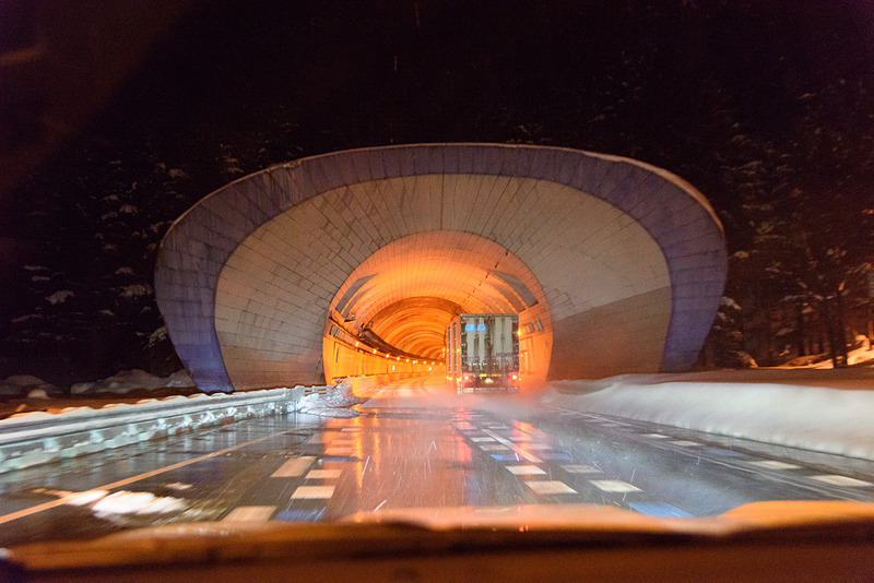 いよいよ関越トンネルへ。トンネルを越えると……