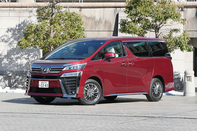 ヴェルファイア Executive Lounge Z 4WD車（737万7480円）