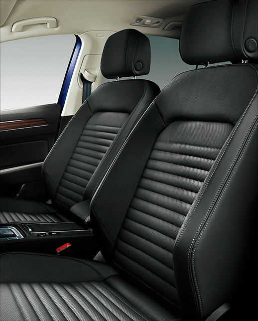 パサート ヴァリアント TDI ハイラインのインテリア