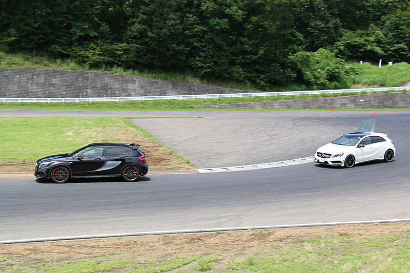 「AMG 45 Driving Club」はA 45、CLA 45、CLA 45 シューティングブレーク、GLA 45オーナーでサーキットを初めて走る人を対象としたイベント。当日はプロドライバーからさまざまなレクチャーが受けられる