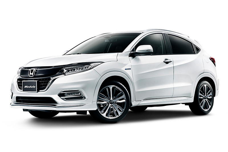 「プレミアムエアロスタイル」のヴェゼル