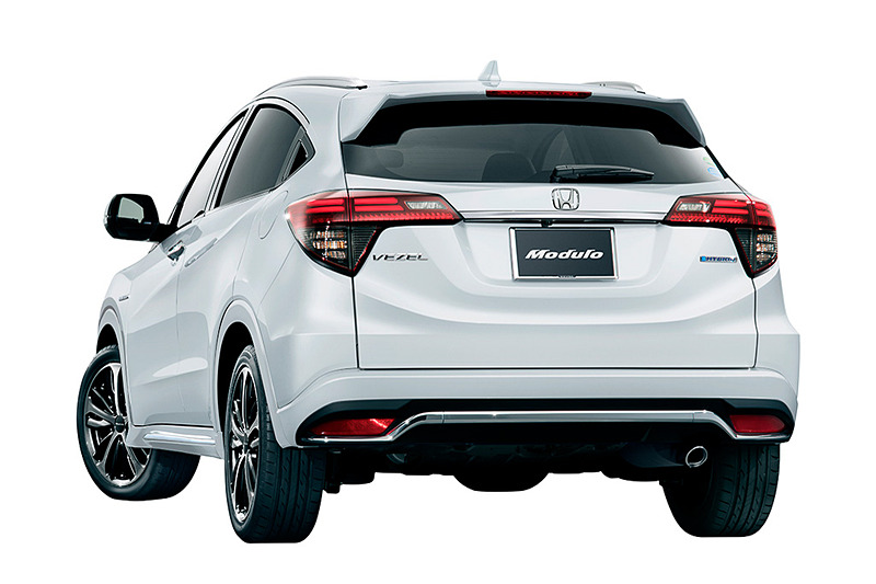 「プレミアムエアロスタイル」のヴェゼル