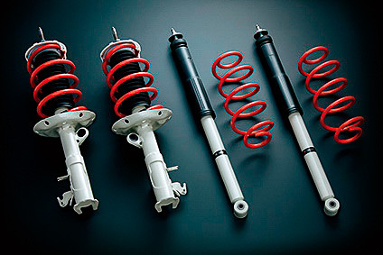 「Moduloサスペンション」（13万8240円）は5月中旬発売予定