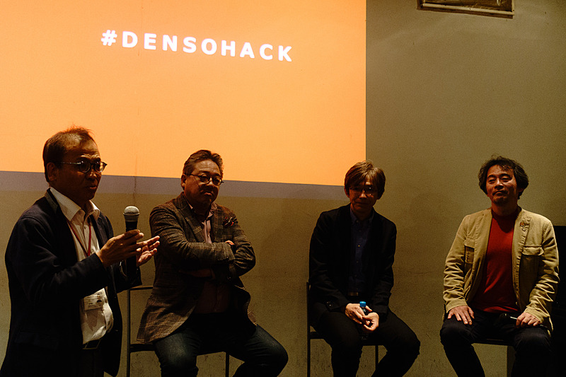 株式会社デンソーアイティーラボラトリ 代表取締役社長 平林裕司氏（左）も参加