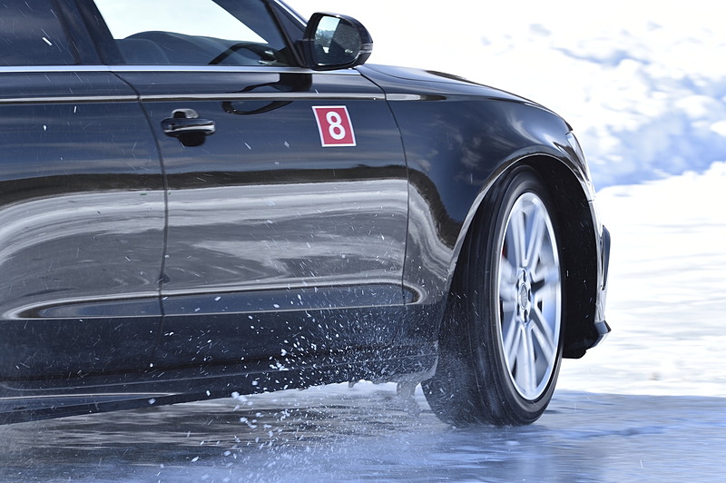 ハンドリング路では「S4 アバント」「RS 6 アバント」「SQ5」「RS Q3」でトレーニング走行