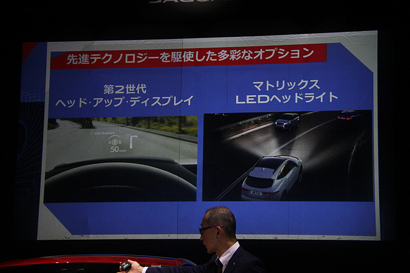 LEDヘッドライトや第2世代のヘッド・アップ・ディスプレイ（HUD）などをオプション設定