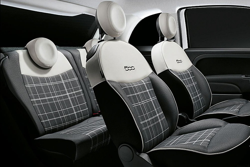 500 プーラのインテリア