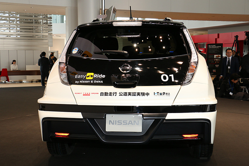 2013年から積み重ねてきた公道での実証実験のノウハウを活かし、安全にしっかりと実証実験を行なうため、新しい実験用車両でも初代リーフを採用しているとのこと