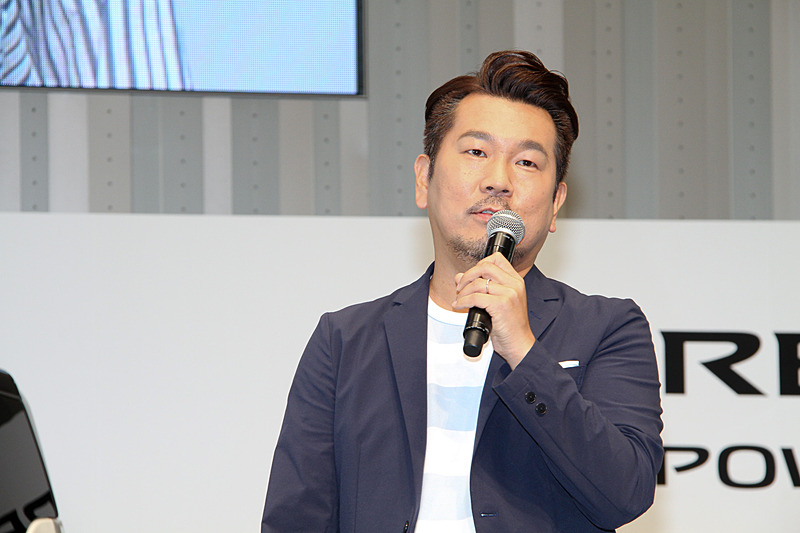 2人からは静粛性やスムーズな加速といった、セレナ e-POWERの魅力が語られた