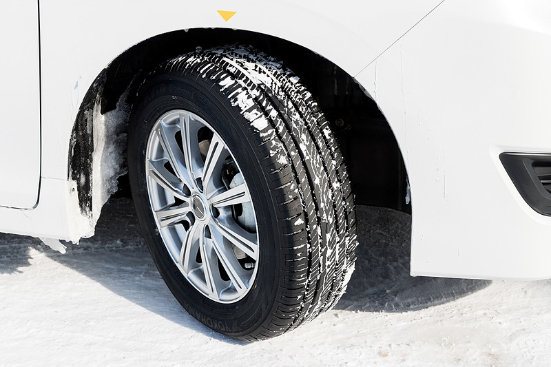 AVID Ascend（S323）のトレッドパターン