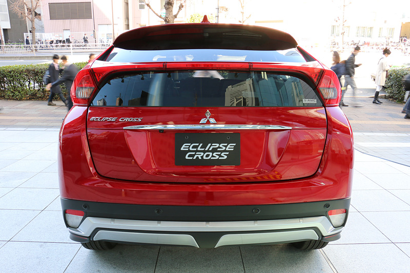 ボディサイズは4405×1805×1685mm（全長×全幅×全高）、ホイールベースは2670mm