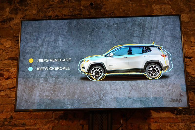 「コンパス」は同じシャシーを採用する「レネゲード」に対して、全長、全幅、ホイールベースともに拡大されている