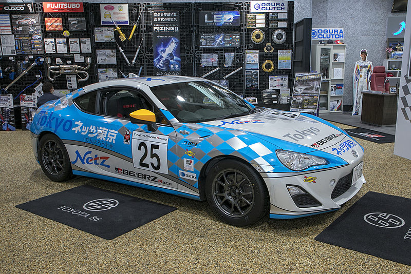 ネッツトヨタ東京の社員ドライバーである水谷大介選手が乗る86。クラブマンシリーズに参戦。カーナンバーは25