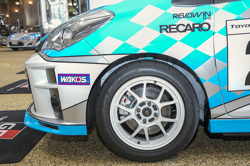 長山選手のヴィッツ。GRスポーツのレーシングパッケージ