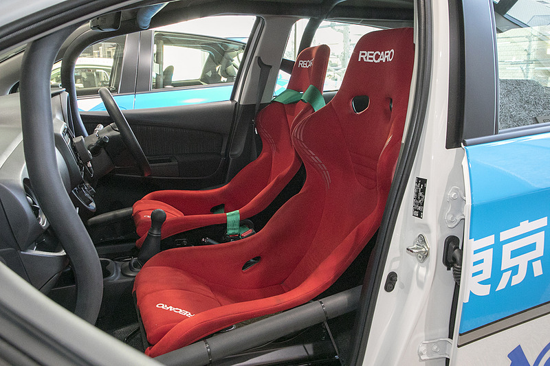 長山選手のヴィッツ。GRスポーツのレーシングパッケージ