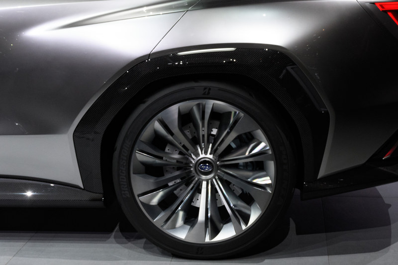 フェンダー部の盛り上がり