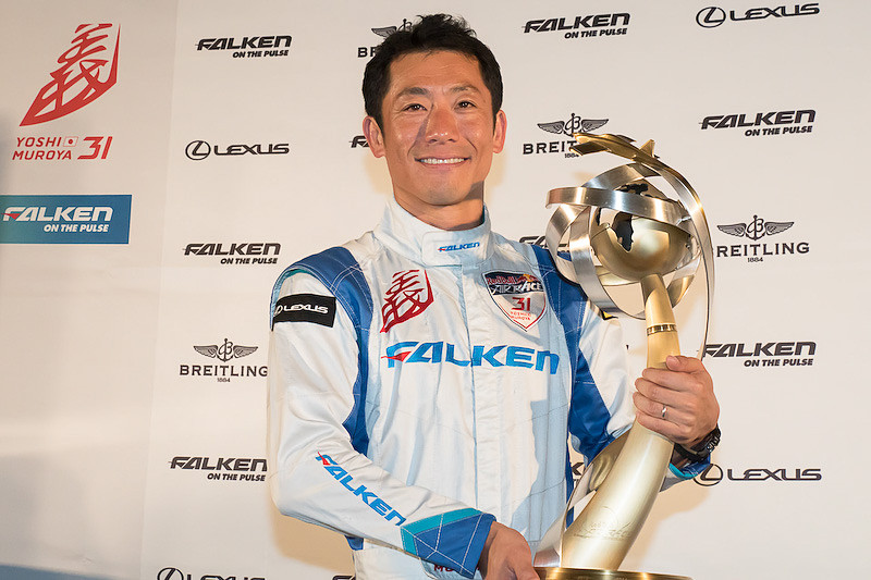 レッドブル・エアレース 2017年ワールドチャンピオン 室屋義秀選手