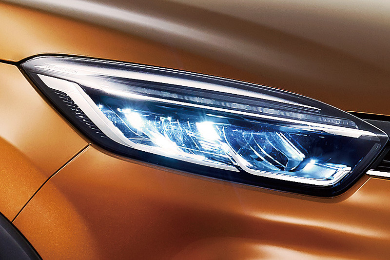 フルLEDヘッドライト