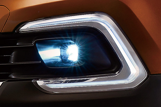 デイタイムランプ兼用CシェイプLEDランプ