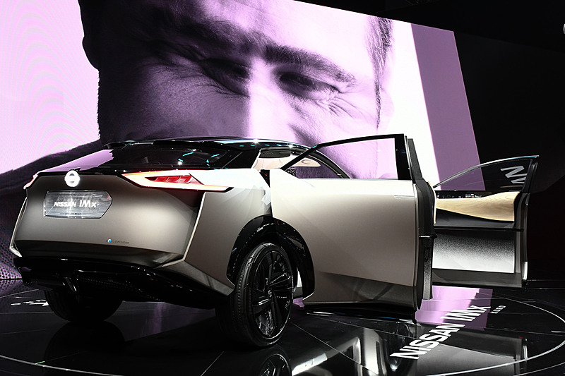 クロスオーバーコンセプト「ニッサン IMx KURO」