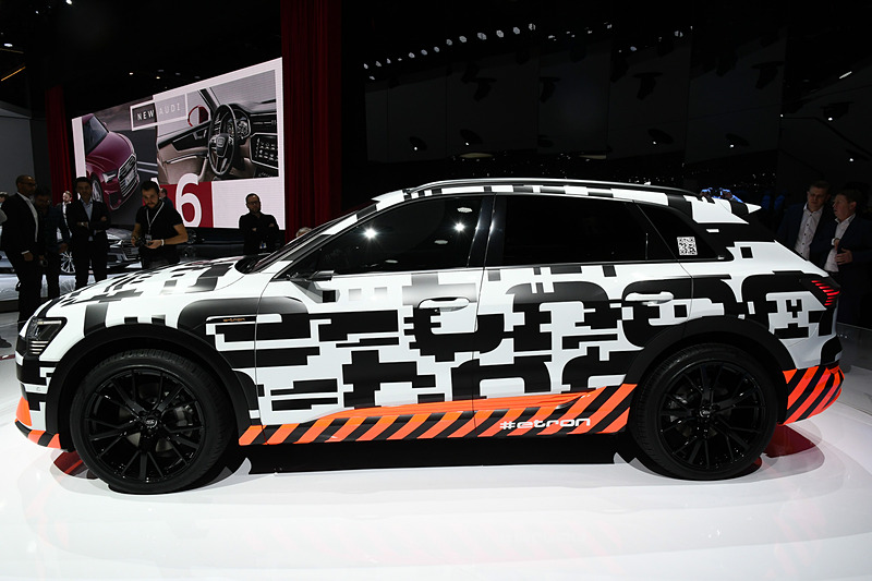 「e-tron」プロトタイプ