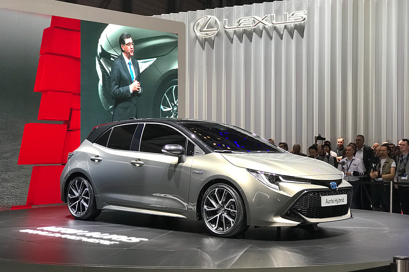 新型「オーリス」を第88回 ジュネーブ国際モーターショーで公開