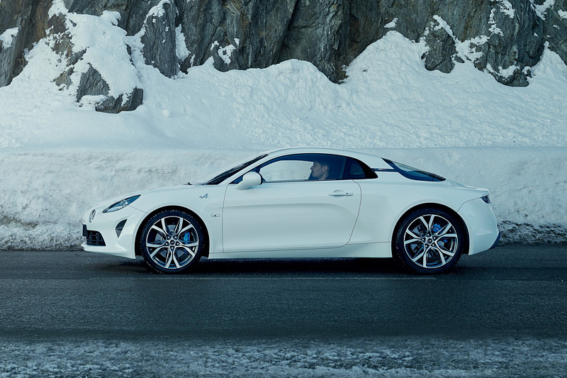 A110 Pureの走行イメージ