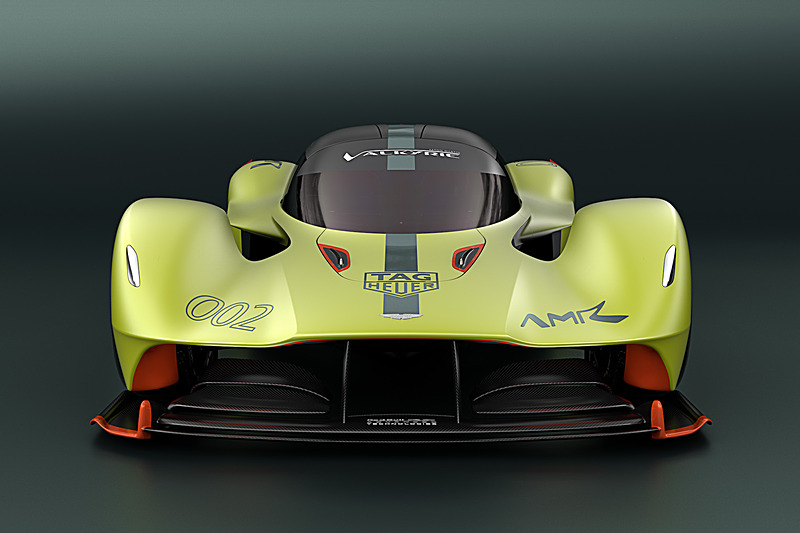 ヴァルキリー AMR Proは1kg/1BHPを上まわるパワーウェイトレシオを実現