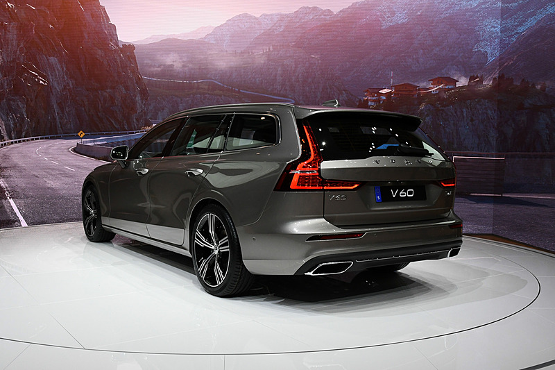 新型V60のエクステリア