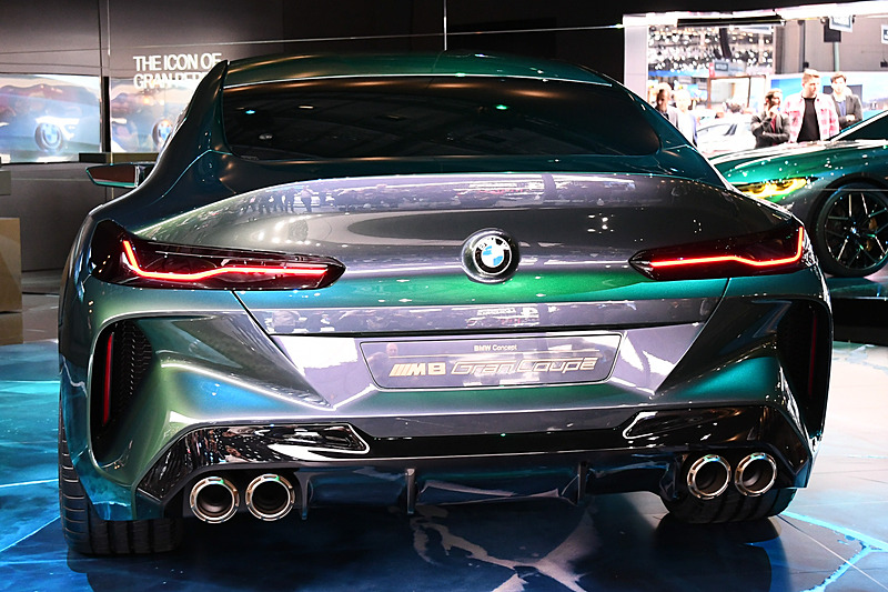 シュネーブショー会場に展示された「コンセプト M8 グラン クーペ」