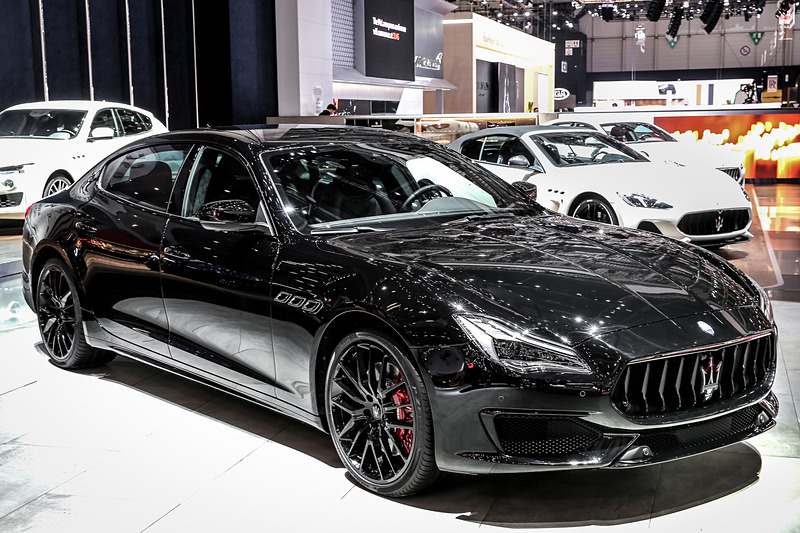 クアトロポルテ ネリッシモ・エディション