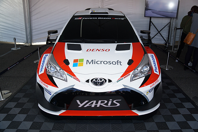 ルマン24時間やWRC参戦マシンなどが展示されるトヨタブース