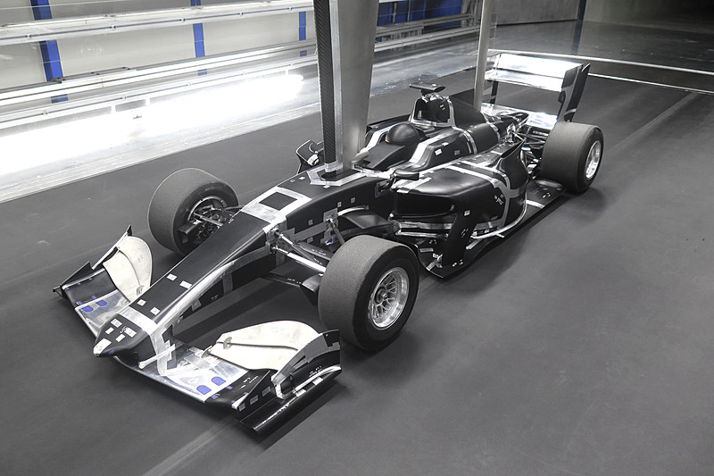 新型車両「SF19」