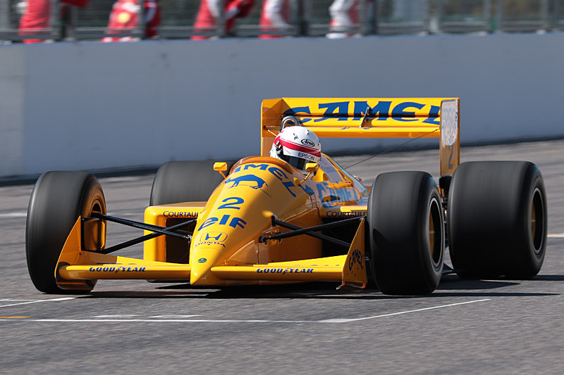 中嶋悟氏はロータス 100Tをドライブして登場