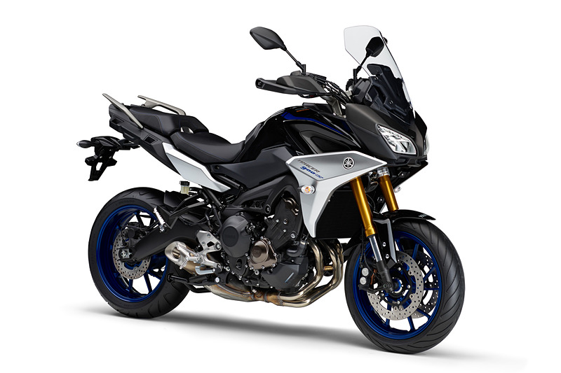 新登場した「TRACER900 GT ABS」（ブラックメタリックX）