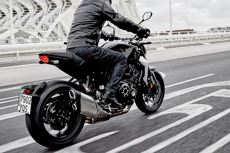 写真は欧州仕様車