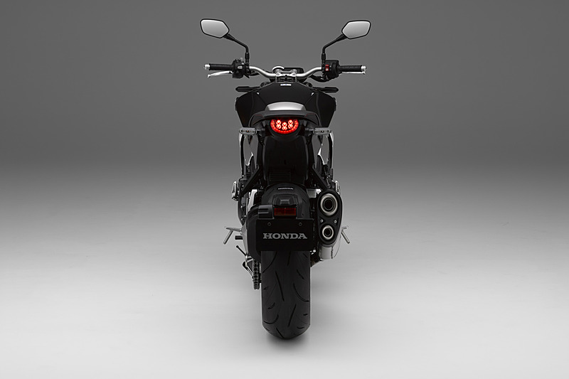 ブレーキランプ点灯