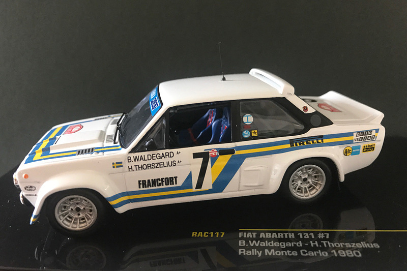 「131アバルト」のワルデガルド車のミニチュア