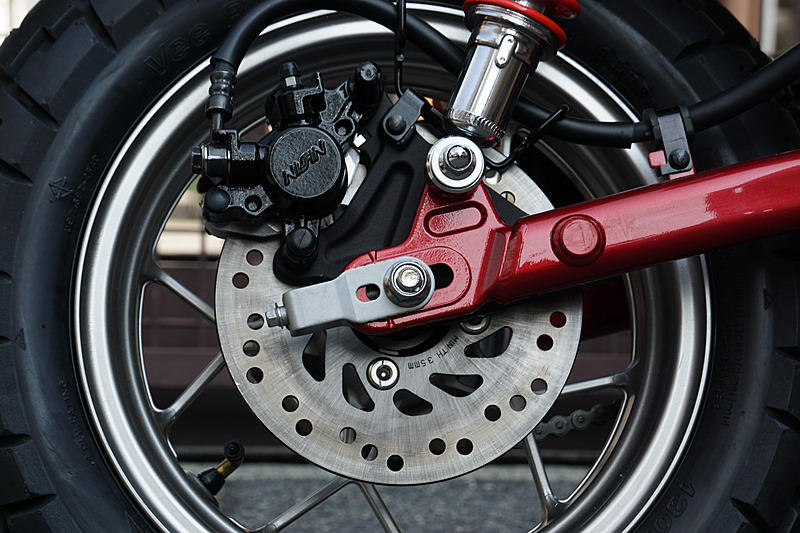 リアディスクブレーキを採用