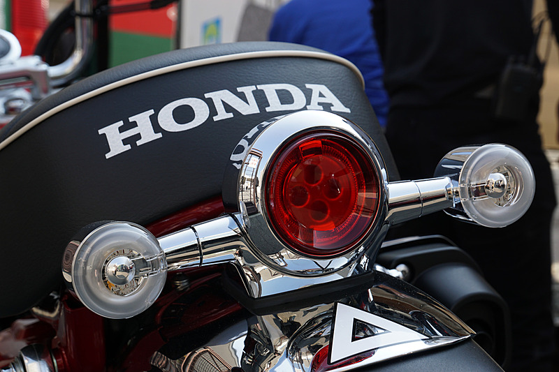 ブレーキランプにLEDを採用