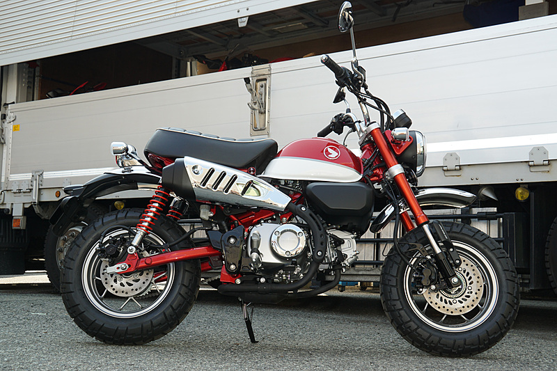 会場に到着した「モンキー125」市販予定車