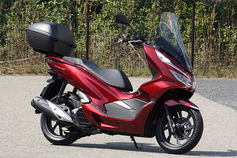 新型「PCX」のカスタマイズモデル