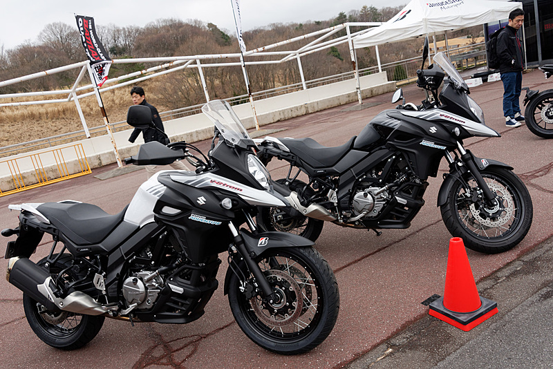 A40とA41を装着したSUZUKI V-Strom 650XT