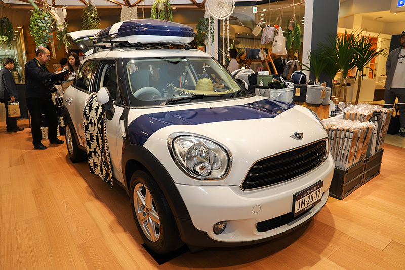 リアル店舗第1号店「JACK＆MARIE 横浜ベイクォーター」が3月16日にオープンする